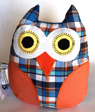Load image into Gallery viewer, Owl cushion
