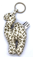 Load image into Gallery viewer, Camel Keyring