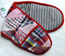 Load image into Gallery viewer, Double Oven glove, patchwork,